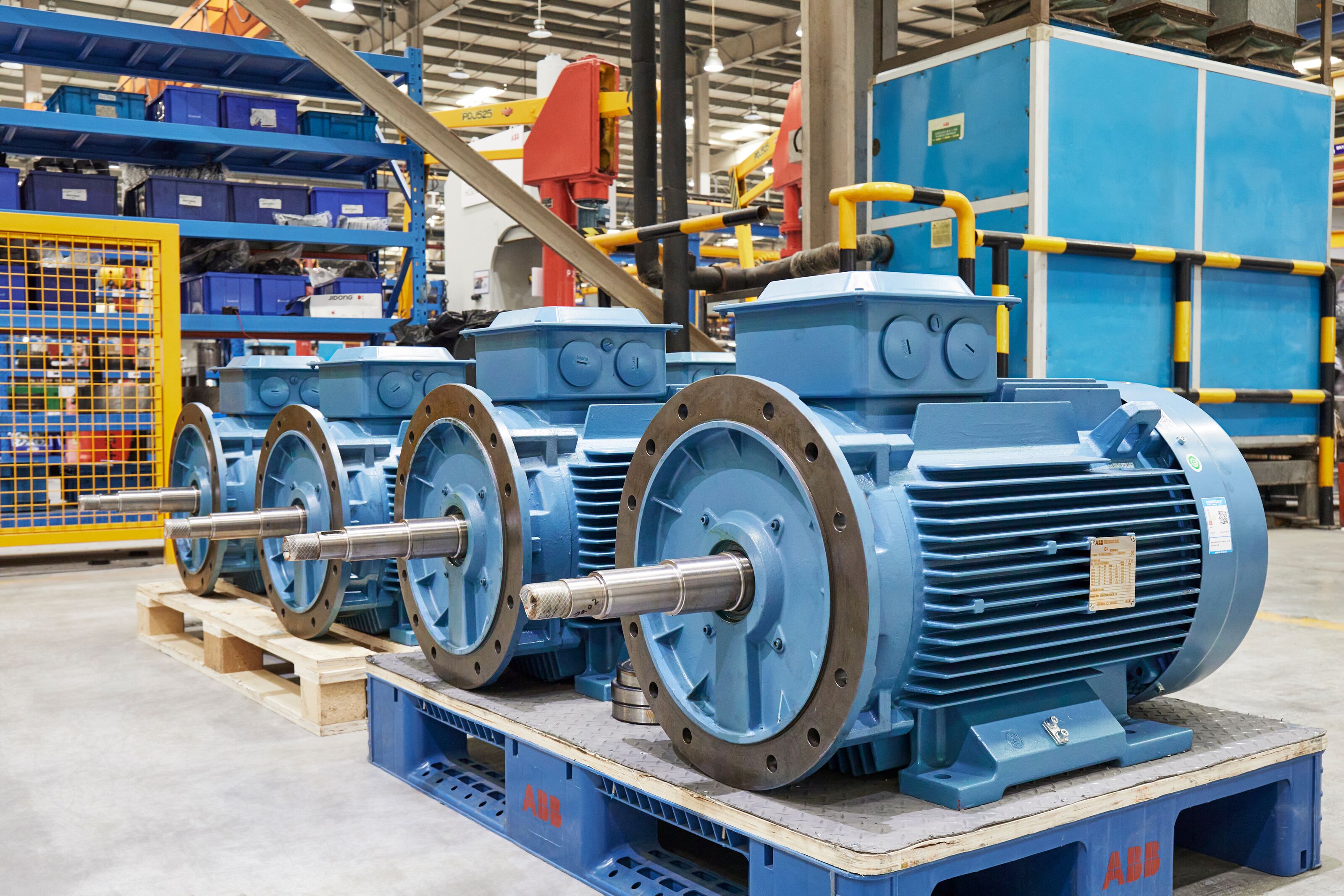 ABB Motions motorer står i en anläggning