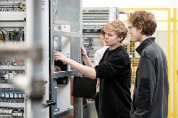 ABB Apprentices 190522 0373 -Large